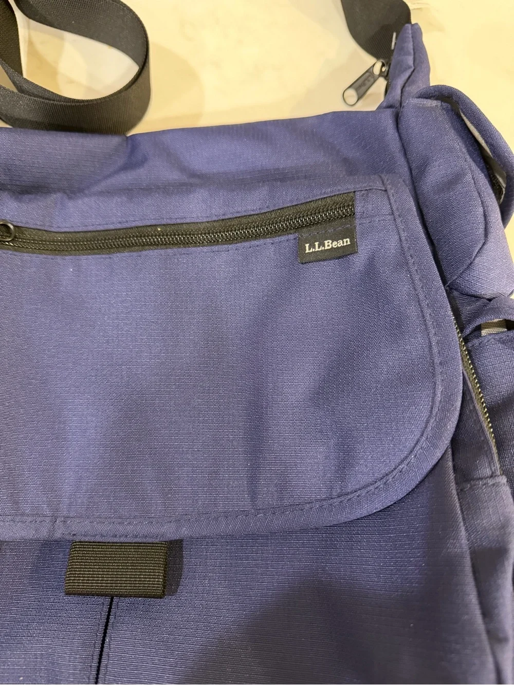 L.L. Bean Blue Men's Messenger Shoulder Bag